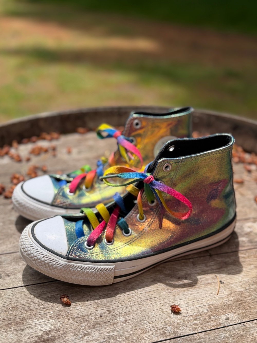✨ Iridescent High Top Converse Shoes✨ Kid’s size 4